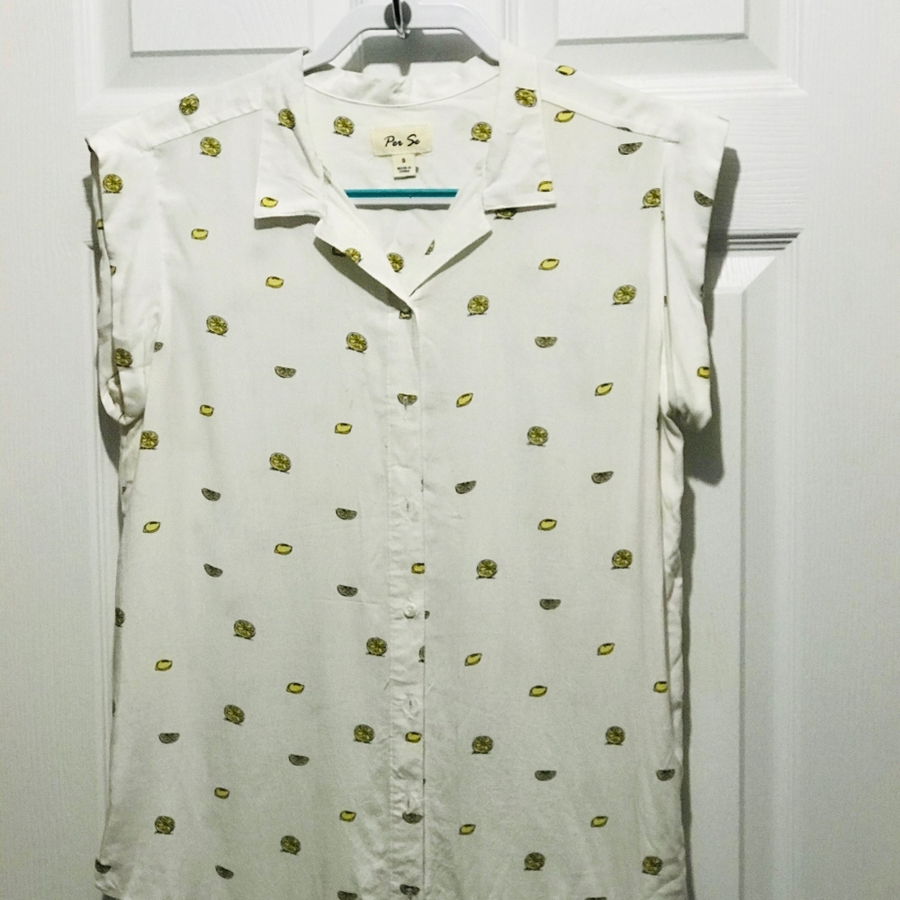 Sleeveless blouse